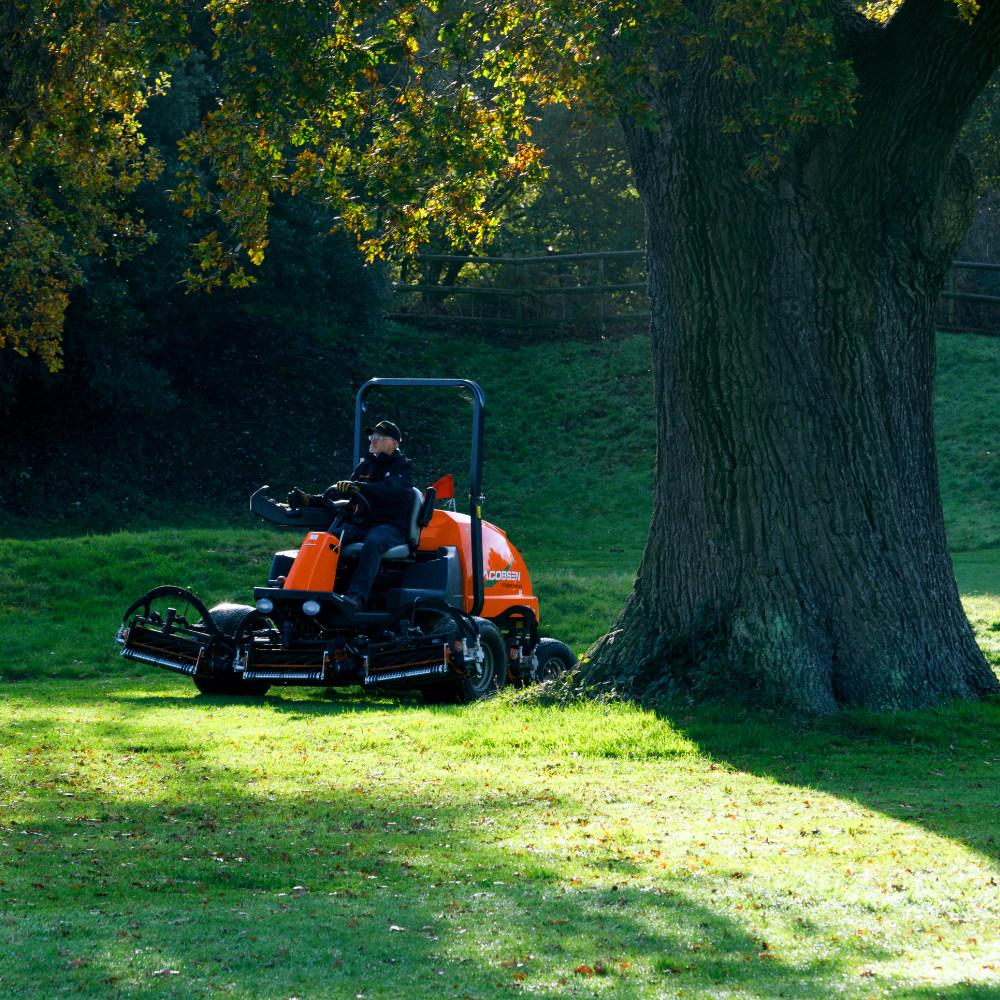 Jacobsen small acreage online reel mower